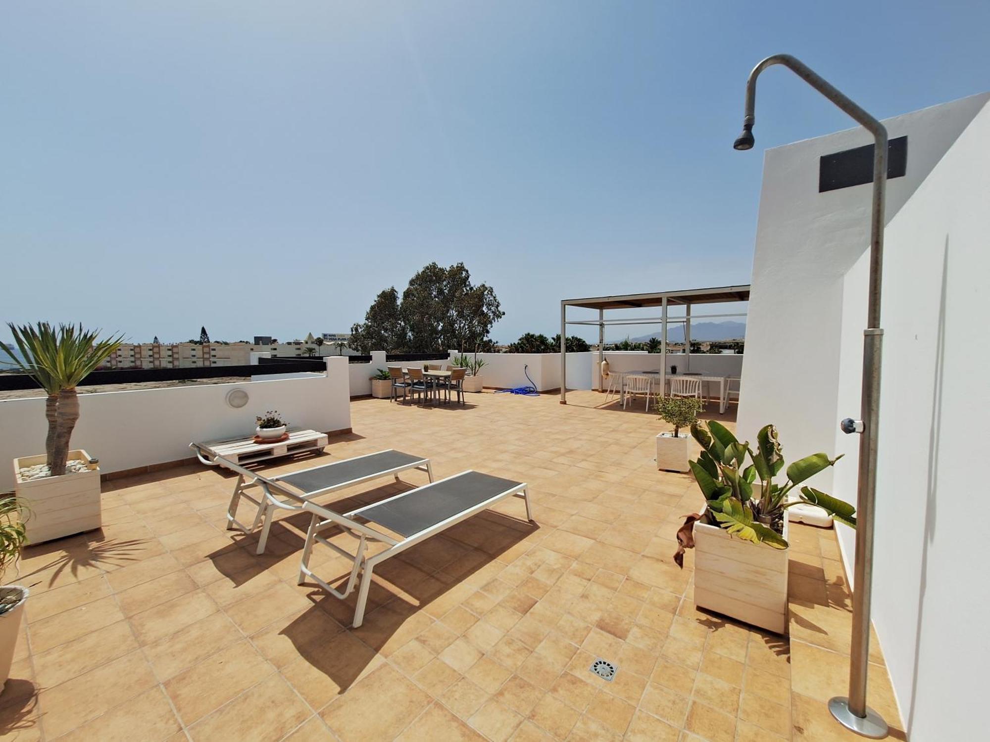 Alborada Iii Apartment *