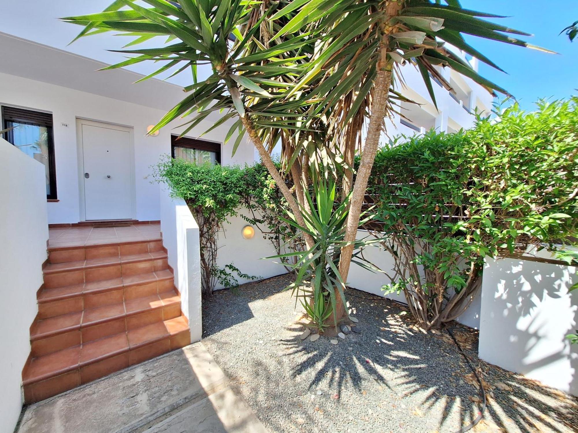 Alborada Iii Apartment *