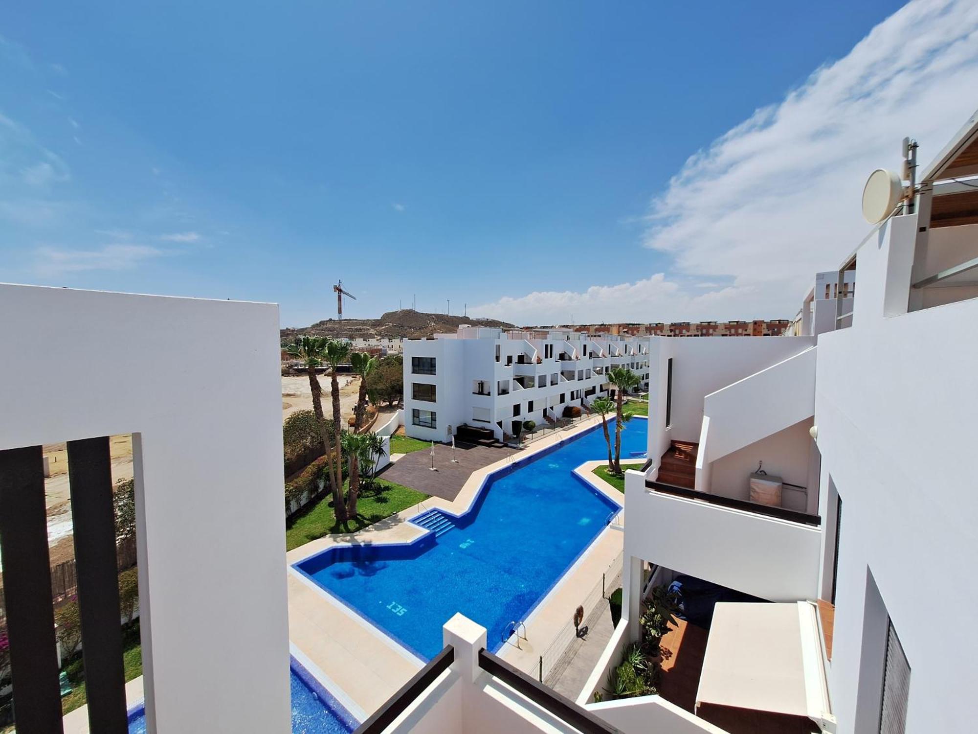 Alborada Iii Apartamento