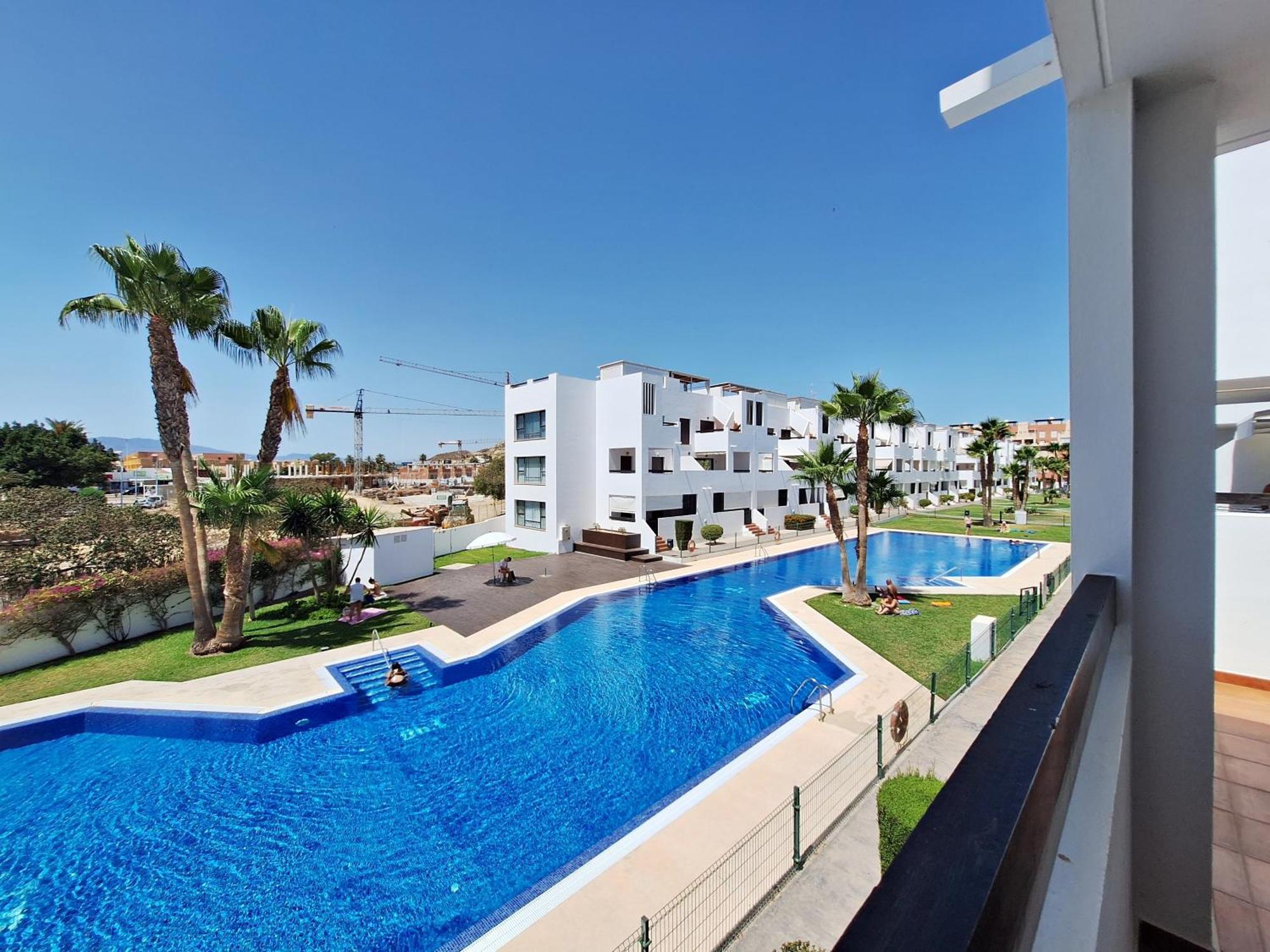 Alborada Iii Apartamento